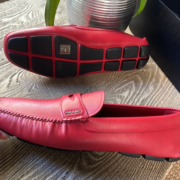 Literally worn one time… MENS PRADA SAFFIANO RED LEATHER SHOES! SIZE 12 - Picture 16 of 16